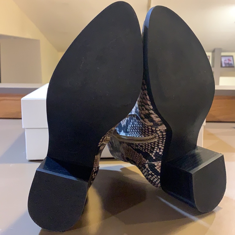 Treasure And Bond Python Looking Boots Size 7m - image 3